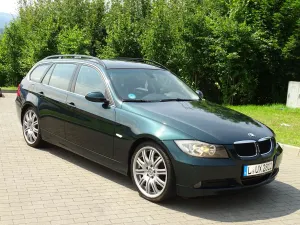 BMW 3 Series E90/E91/E92/E93 (2005-2012) 325xi 2008
