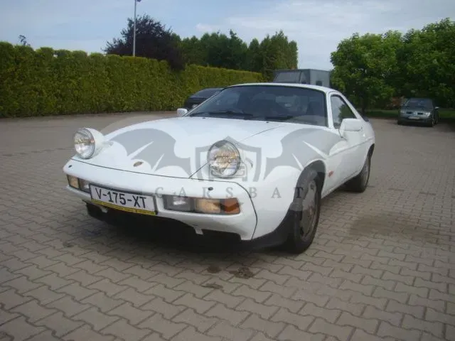 Porsche 928 1985