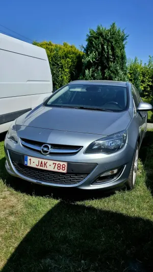 Opel Astra J (2009-2019) 1.6 CDTI Cosmo 2015