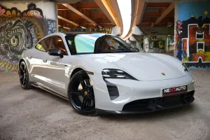 Porsche Taycan Turbo S 2021