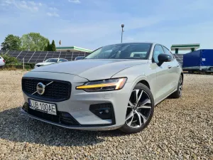 Volvo S60 III (2018-) B5 B AWD Plus Dark 2024