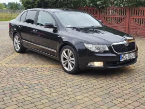 Skoda Superb II (2008-2018) 2.0 TDI Comfort DSG 2012
