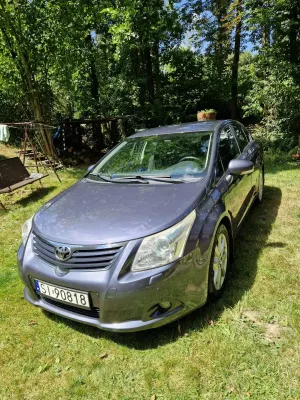 Toyota Avensis III (2009-) 1.8 Premium 2011