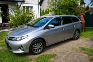 Toyota Auris II (2012-) 2016