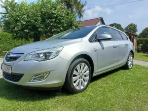 Opel Astra J (2009-2019) 1.4 T Sport 2011