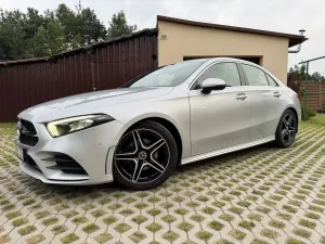 Mercedes-Benz A W177 (2018-) 200 7G-DCT AMG Line 2019