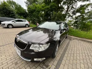 Skoda Superb II (2008-2018) 2.0 TDI Platinum DSG 2009