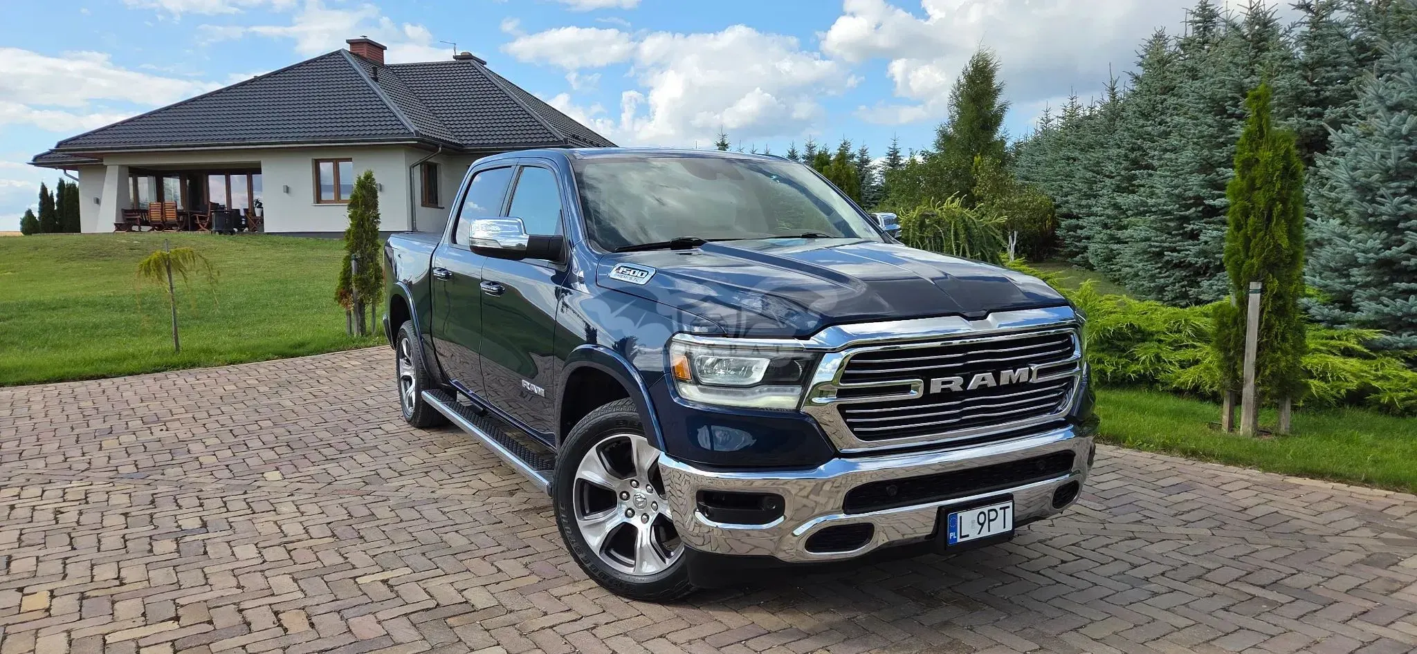 RAM 1500 5.7 Crew Cab Laramie 2021