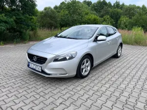 Volvo V40 II (2012-) D2 Momentum 2012