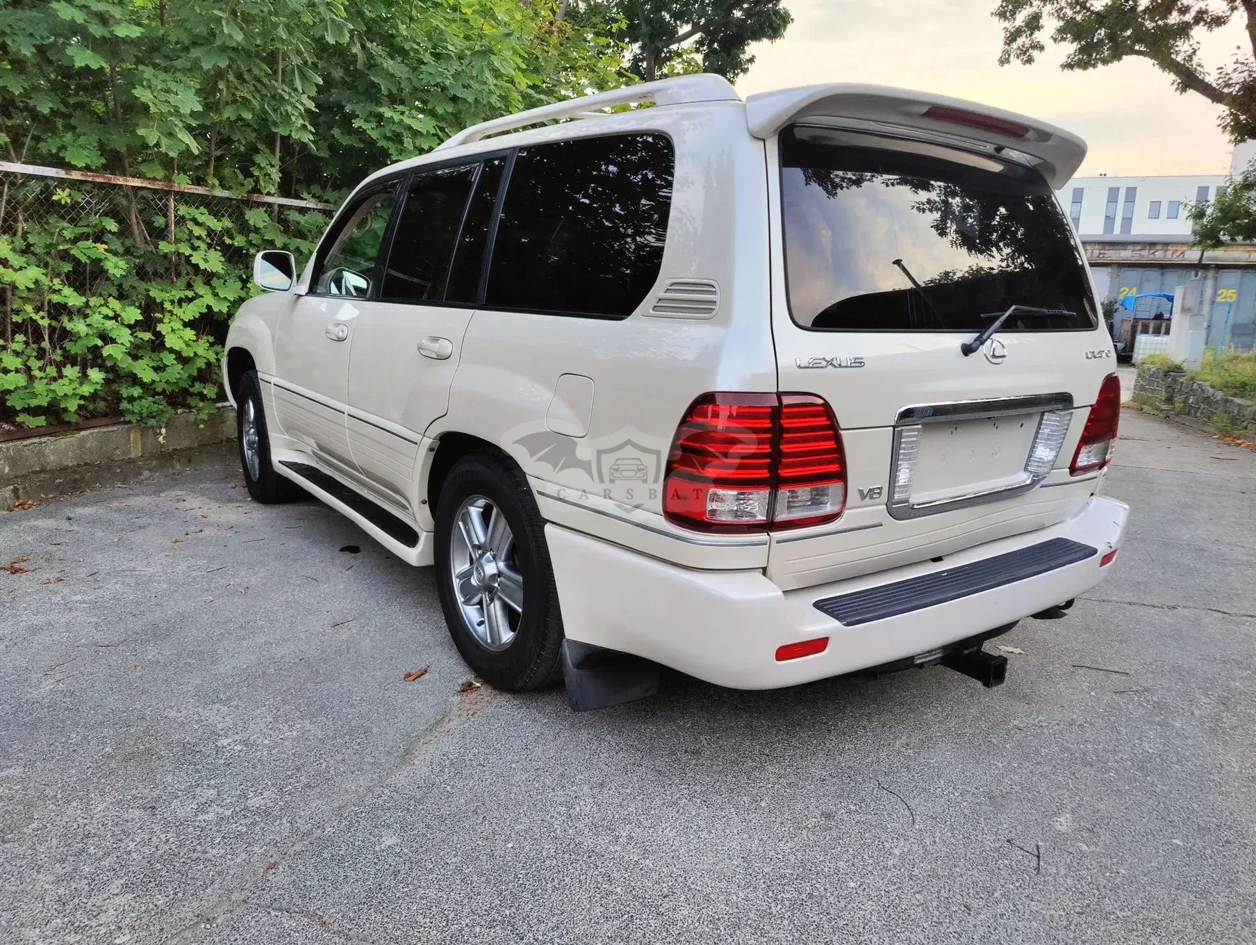 Lexus LX 2005