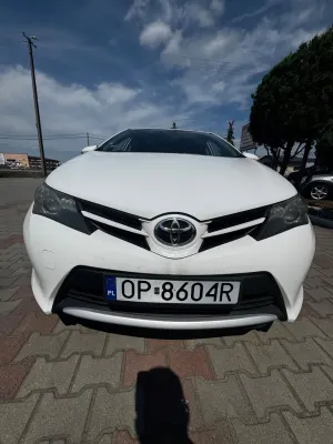 Toyota Auris II (2012-) 1.4 D-4D Active 2013