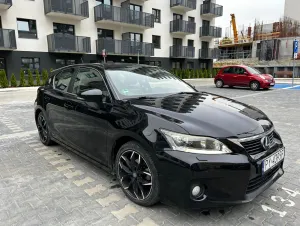 Lexus CT 200h Prestige 2011