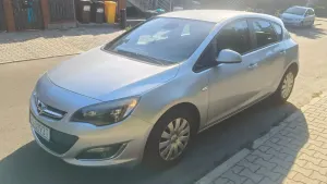 Opel Astra J (2009-2019) 1.4 T Edition 150 2013