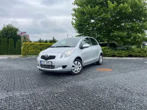 Toyota Yaris II (2005-2011) 1.3 Sol 2006