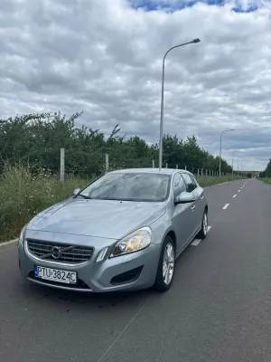 Volvo V60 I (2011-2018) D2 2013