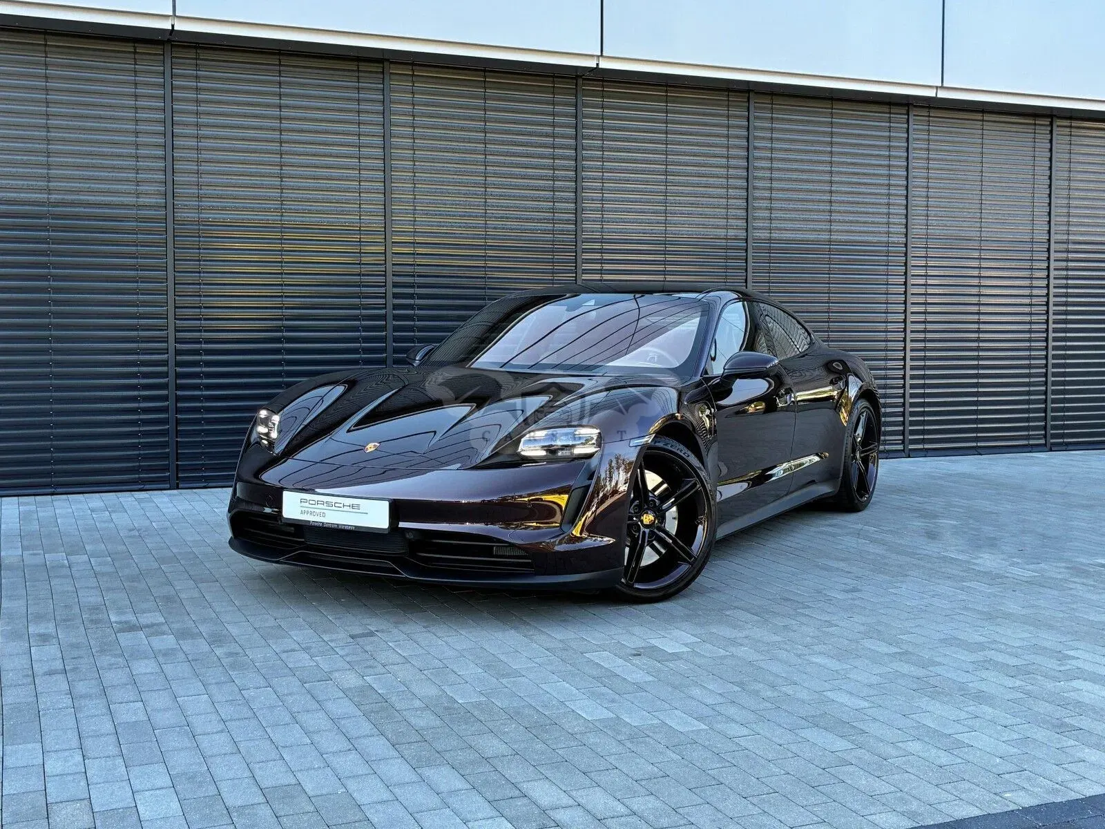Porsche Taycan 2021