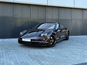Porsche Taycan 2021