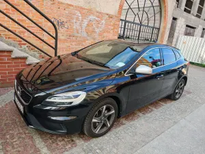 Volvo V40 II (2012-) D3 Drive-E R-Design Momentum 2017