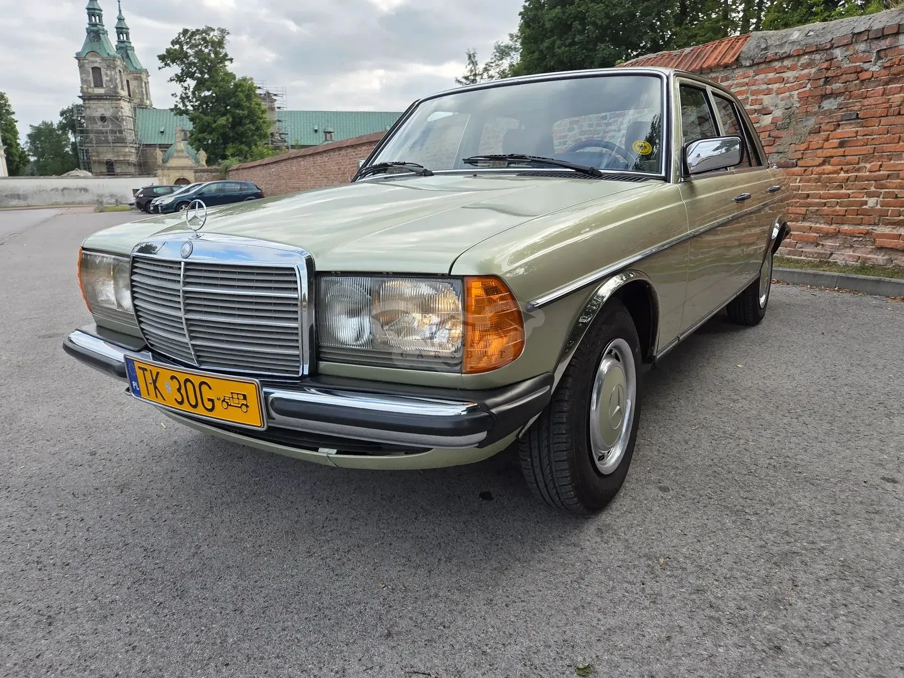 Mercedes-Benz E 1981