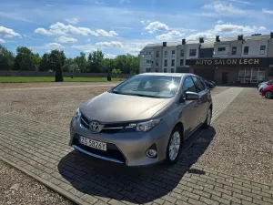 Toyota Auris II (2012-) 1.6 Premium Comfort 2013