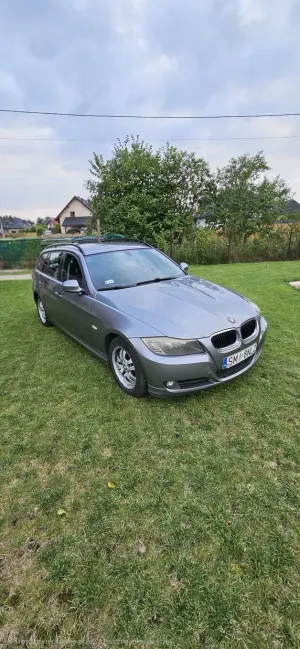 BMW 3 Series E90/E91/E92/E93 (2005-2012) 318d 2009
