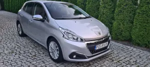 Peugeot 208 I (2012-2019) 1.2 PureTech GPF Signature S&S EAT6 2017