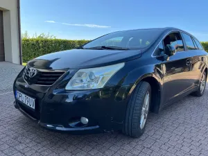 Toyota Avensis III (2009-) 2.0 D-4D Sol 2009