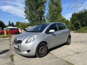 Toyota Yaris II (2005-2011) 1.3 Sol 2006