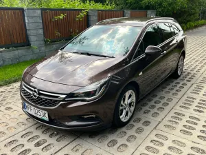 Opel Astra K (2015-2021) 1.4 T Dynamic 2016