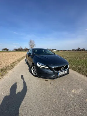 Volvo V40 II (2012-) D2 Drive-E Momentum 2017