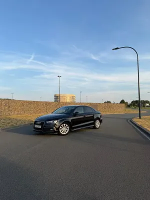 Audi A3 8V (2012-) 2.0 TDI (clean diesel) quattro Ambiente 2015