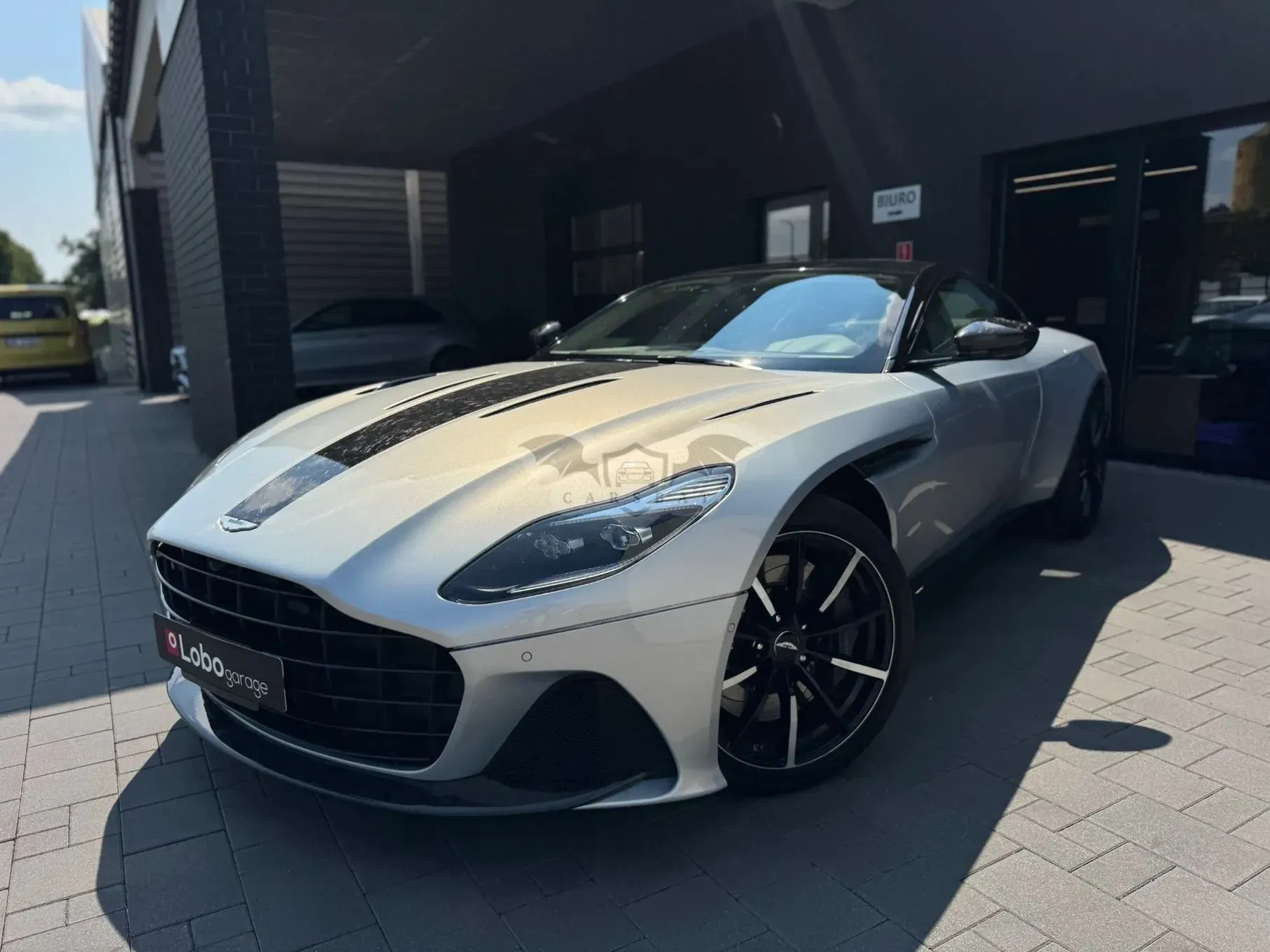 Aston Martin DB11 Launch Edition 2017