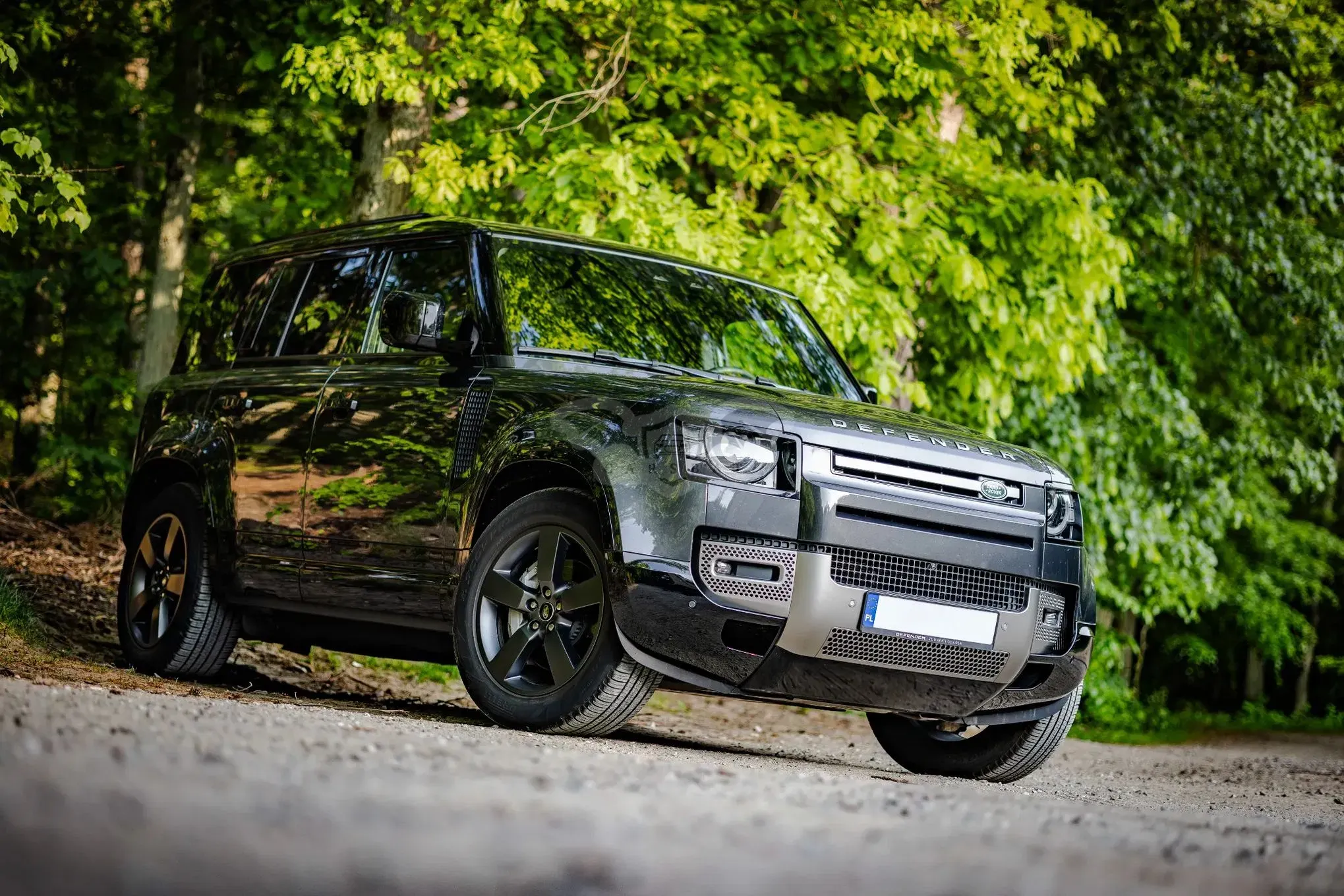 Land Rover Defender 3.0 D300 mHEV X-Dynamic HSE 2024