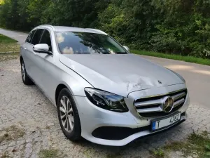 Mercedes-Benz E W213 (2016-2023) 220 d 4-Matic Business Edition 9G-TRONIC 2017