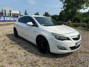 Opel Astra J (2009-2019) 1.6 T Sport 2010