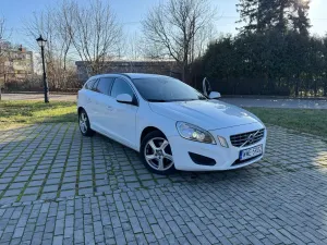 Volvo V60 I (2011-2018) D3 Momentum 2010