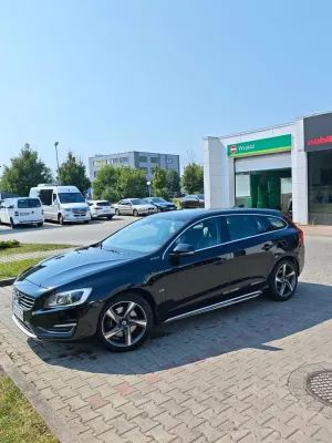 Volvo V60 I (2011-2018) D6 AWD Plug-in Hybrid R-Design Summum 2016
