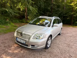 Toyota Avensis II (2003-2009) 2004