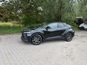Toyota C-HR 2.0 Hybrid Black Edition 2025