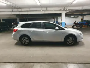 Opel Astra J (2009-2019) 2011