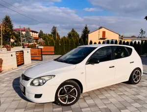 Hyundai i30 I (2007-2012) 1.4 Base 2009