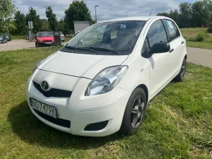 Toyota Yaris II (2005-2011) 1.0 VVT-i Luna 2010