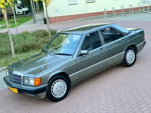 Mercedes-Benz 190 1989