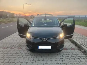 Toyota Proace City 1.5 D-4D Family 2021