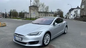 Tesla Model S 2017