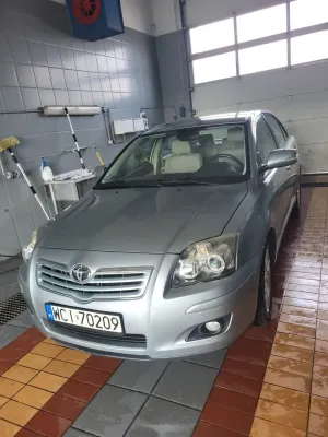 Toyota Avensis II (2003-2009) 2.0 D-4D Luna 2008