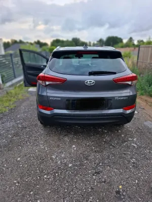 Hyundai Tucson III (2015-2020) 1.7 CRDI BlueDrive Comfort 2WD DCT 2016