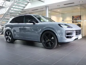 Porsche Cayenne III (2017-) 2025