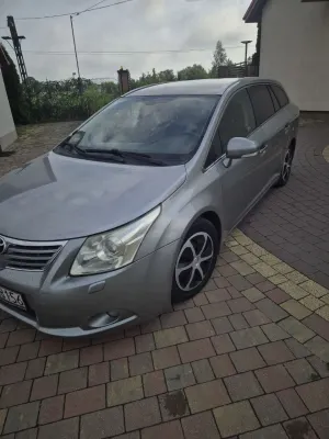 Toyota Avensis II (2003-2009) 2.0 D-4D Sol+NAVI 2009