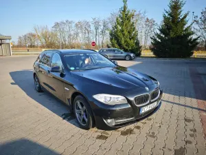 BMW 5 Series F10/F11 (2009-2017) 520d Luxury Line 2011